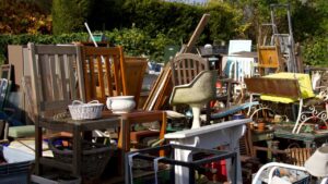 How to Sell Other People's Junk (Unwanted Stuff) and Make Money