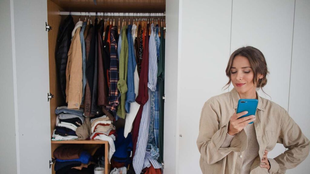 Best Places to Sell Clothes Online